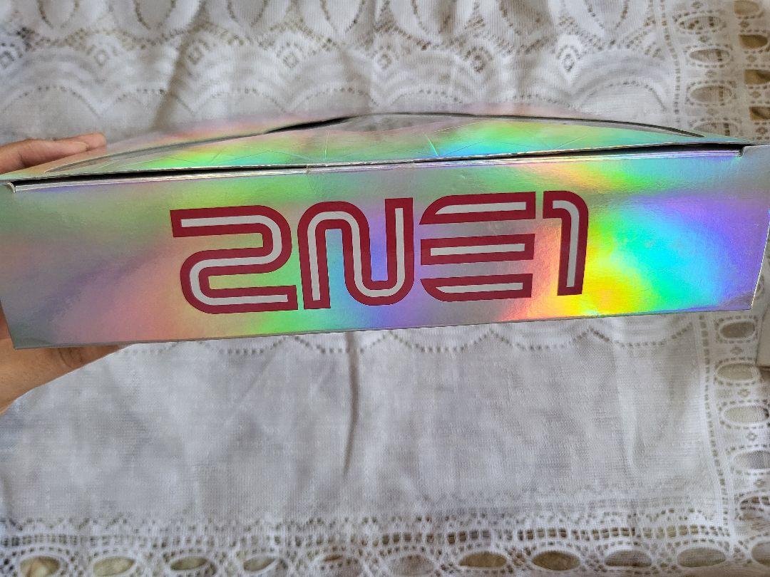 2NE1 ペンライト 2点セット おまけ付き