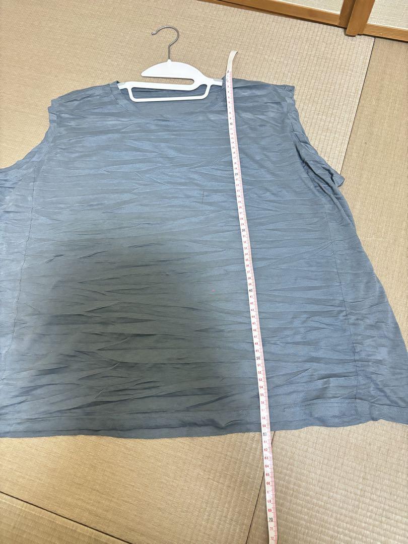 ISSEY MIYAKE me グレー Tシャツ