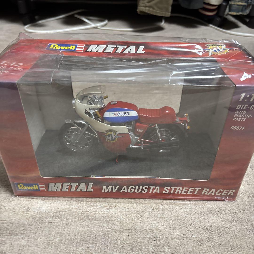 オートバイ・バイク Revell MV Agusta Street Racer 1/12