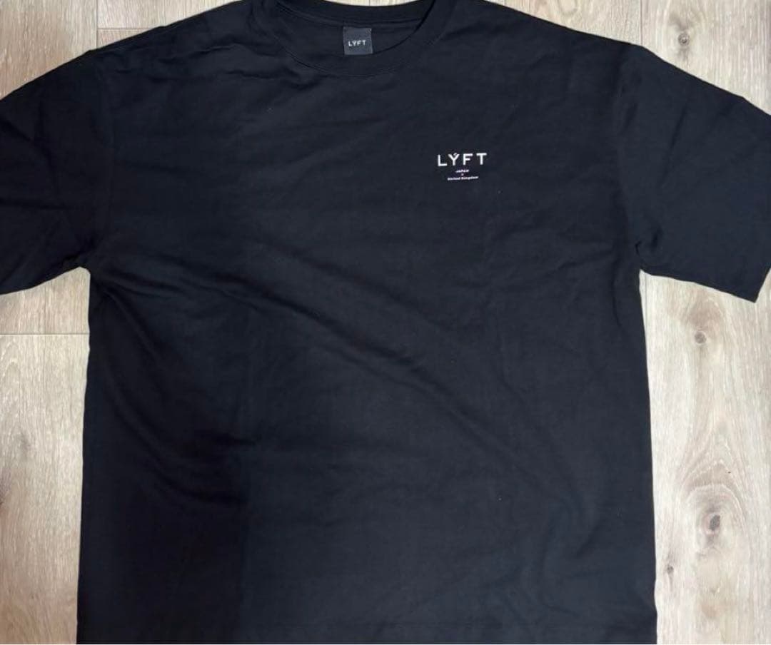 LYFT 黒 Tシャツ　短パン　XLサイズ