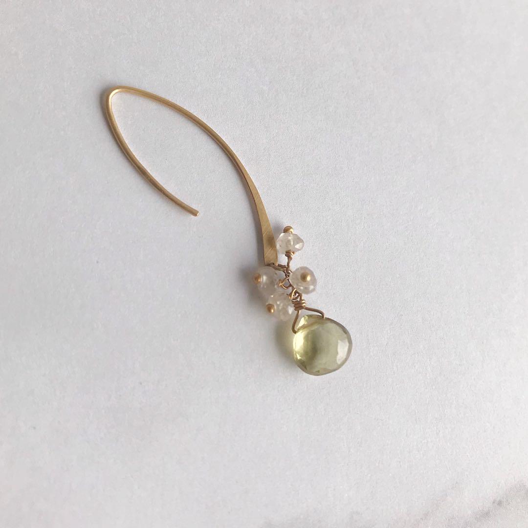 【SALE】 mederu/メデルジュエリー ペリドットのフックピアス k18 アクセサリー