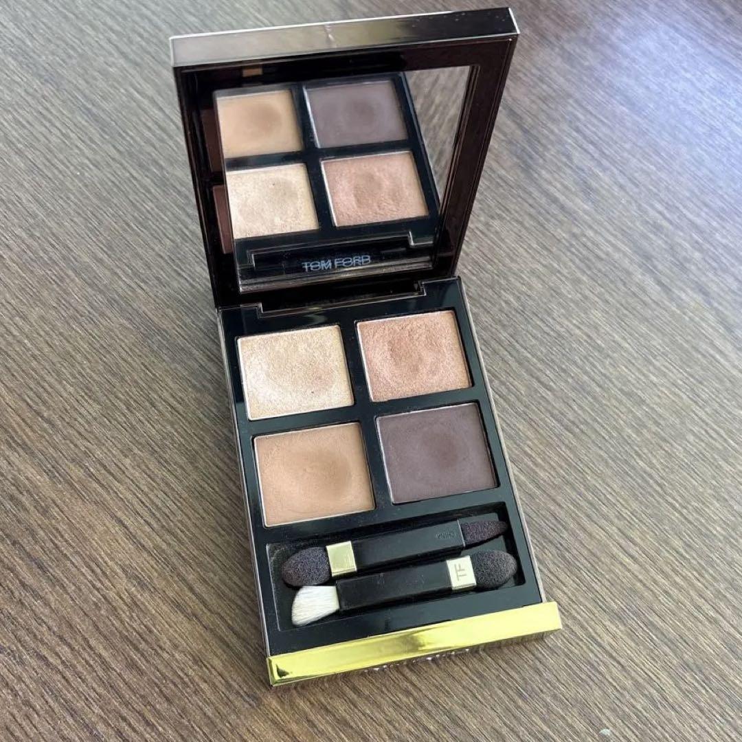 【新品】TOMFORD トムフォード　アイカラークォード　28 ドゥラクレーム アイ カラー クォード 28 ドゥ ラ クレーム / TOM FORD BEAUTY