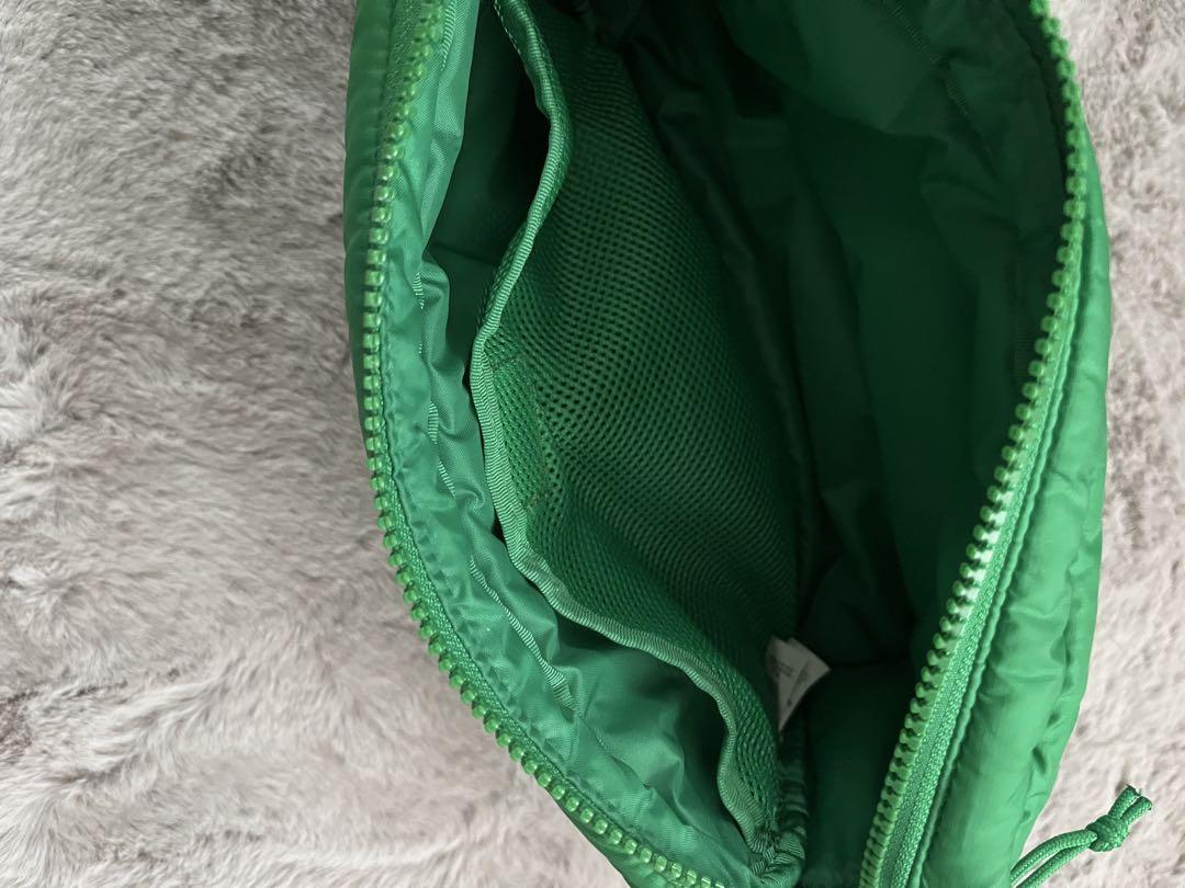美品 Supreme グリーン サコッシュ キルティング
