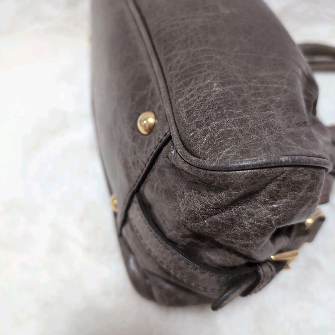 miu miu ミュウミュウ レザー ショルダーバッグ 2way しわ加工