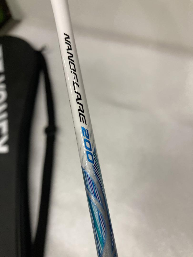 J）未使用品 YONEX NANOFLARE 200 バドミントンラケット J）未使用品 YONEX NANOFLARE 200 バドミントンラケット