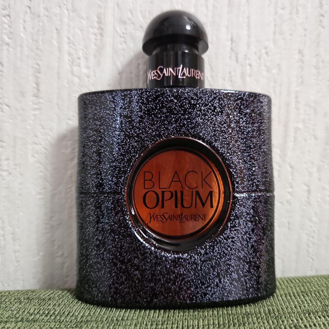 Yves Saint Laurent Black Opium 50ml - メルカリ