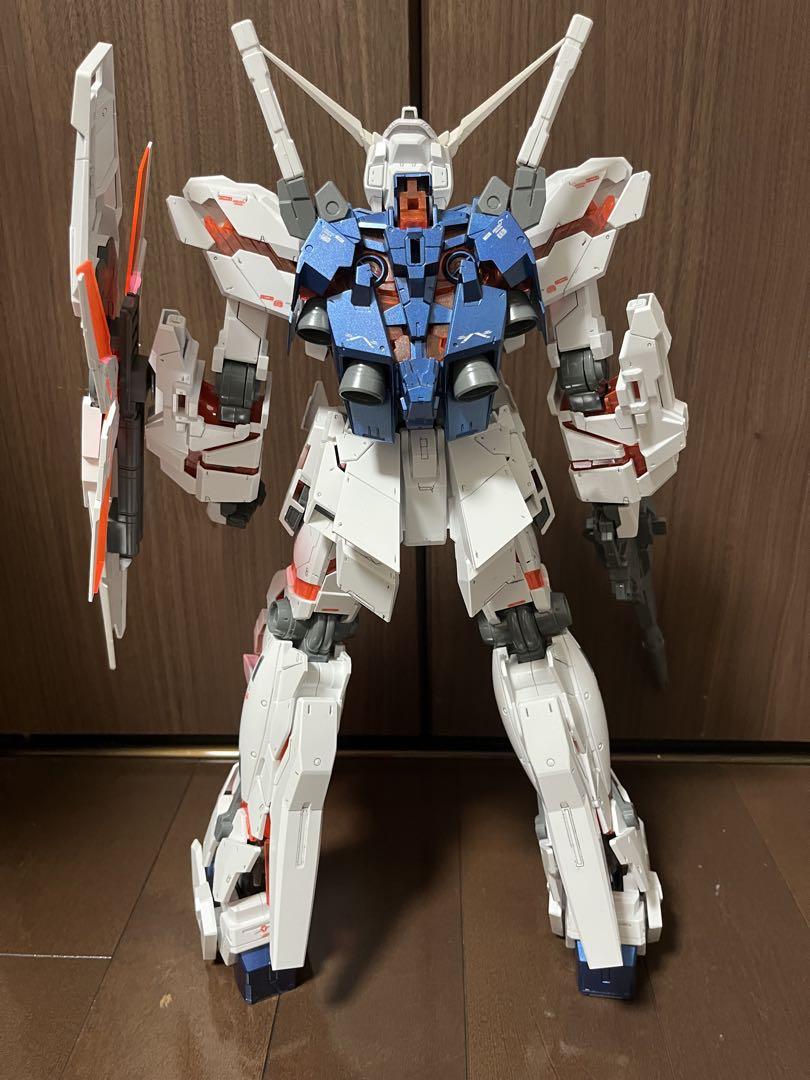 メガサイズ　ユニコーンガンダム　組立済　完成品