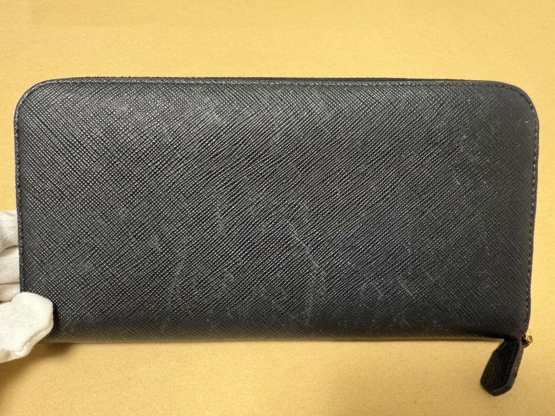 PRADA プラダ 長財布 箱付き