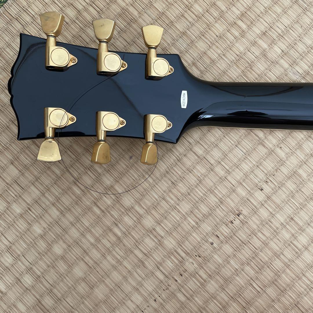 BUSKER S
