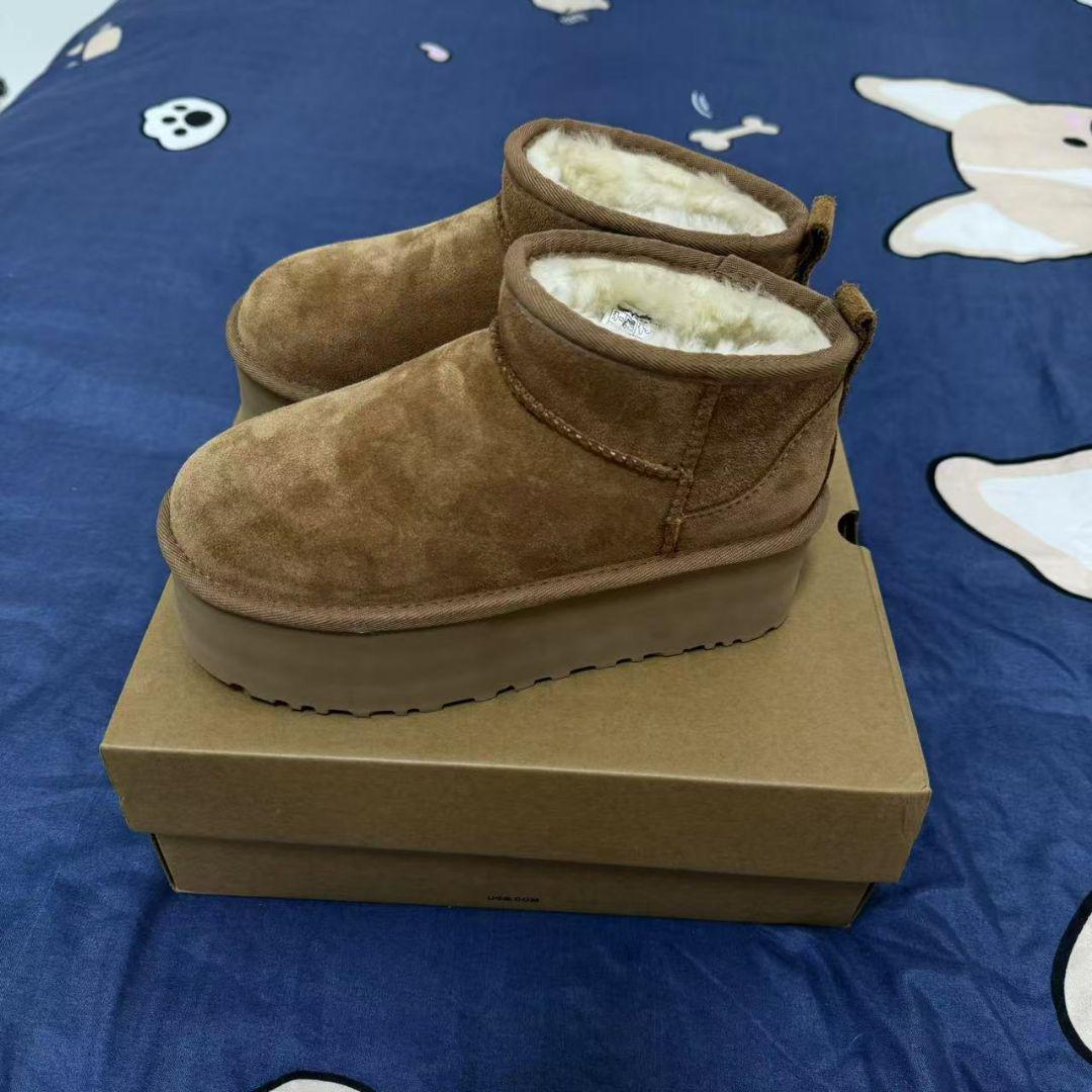 サマーです!!!!!!!!UGG✩リボン✩モカシン✩24センチ✩7 楽ちんでかわいい！」 『UGG（アグ）』のおすすめスリッポンは
