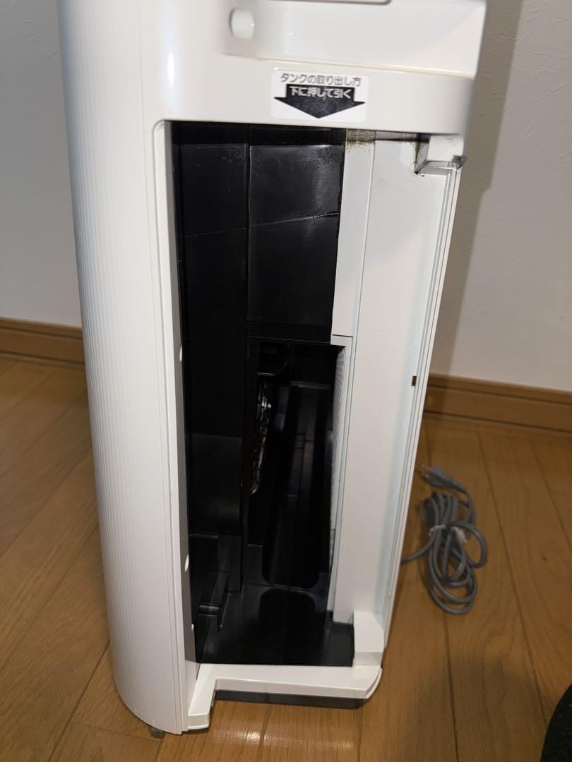 ※使用感有り　SHARP 加湿空気清浄機 KC-H50-W