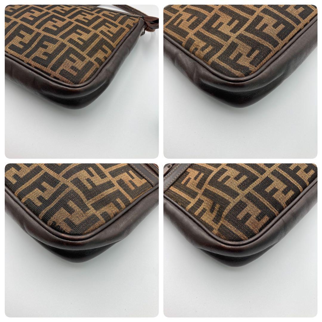 ！美品！　FENDI フェンディ　ショルダーバック　ズッカ　90aa