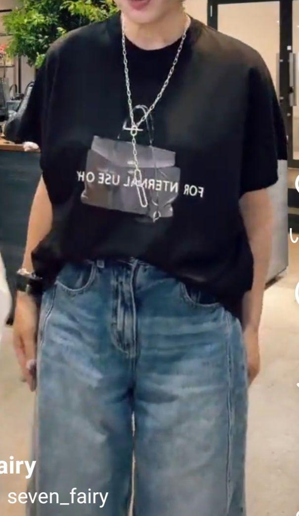 半袖Tシャツ　バッグ&ロゴTシャツ　ブラック　ボリーヌブロー　セブンフェアリー