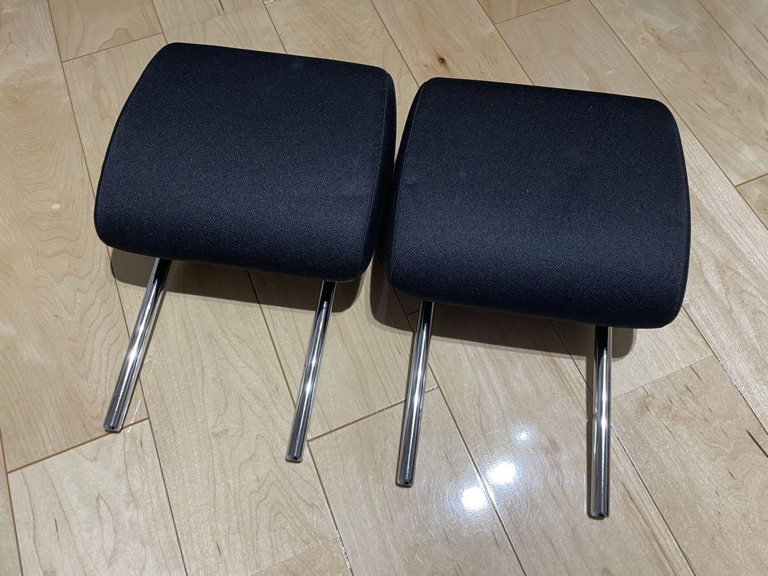 美品　シエンタ　ヘッドレスト