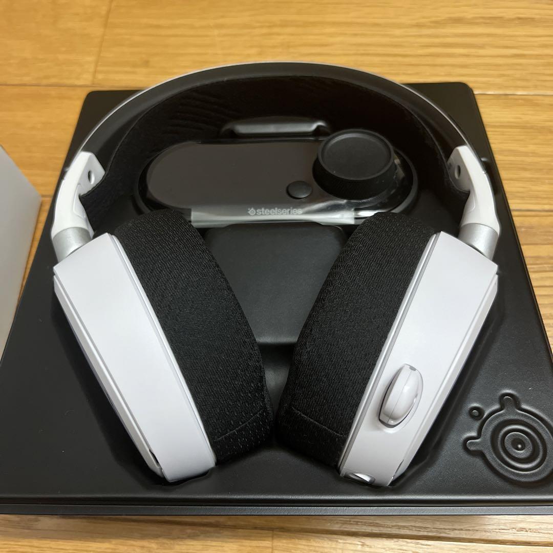 【ほぼ新品】SteelSeries Arctis Pro + GAMEDAC
