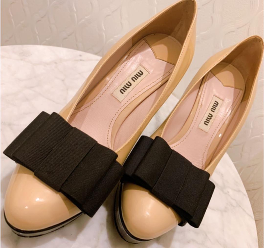 25%OFF miumiu♦︎りぼんパンプス♦︎34♦︎22㎝♦︎エナメル♦︎ピンクベージュ♦︎2トーン jKCdm-m23875090770 得価豊富な