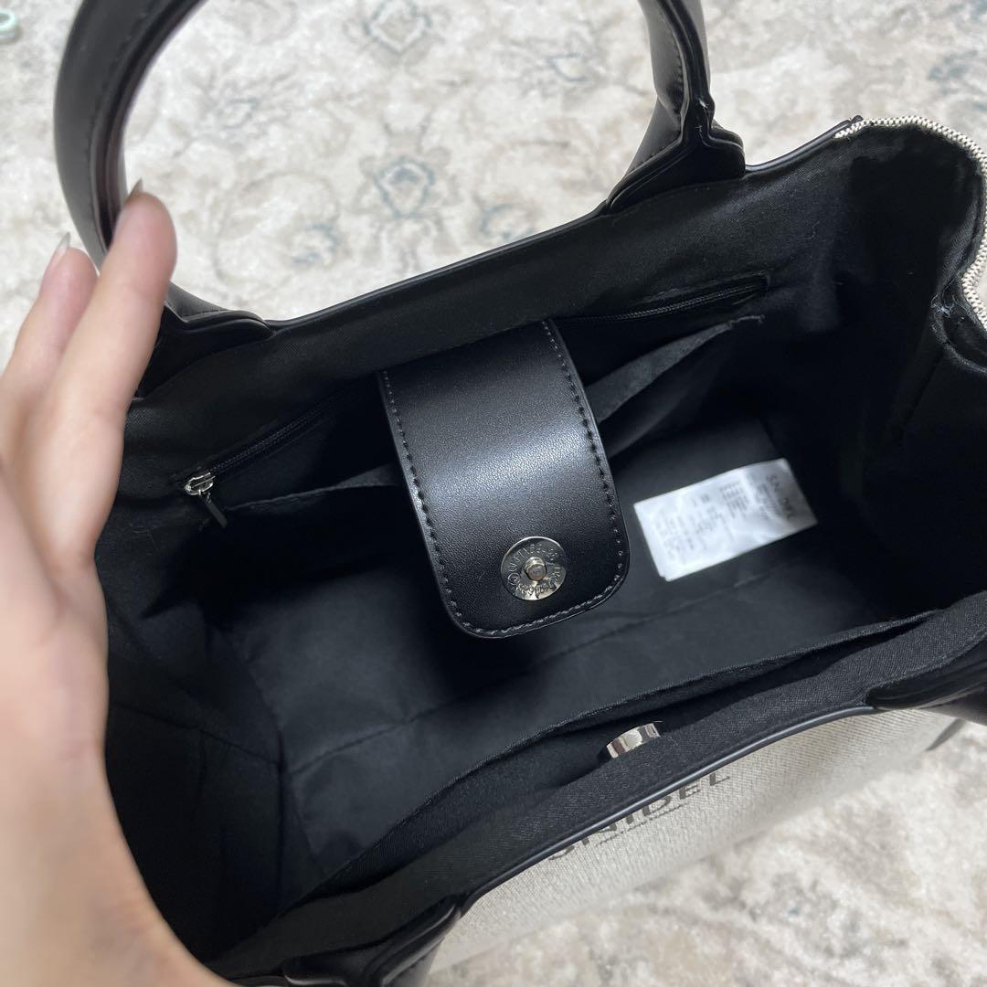 美品】 snidel スナイデル ロゴキャンバストートバッグ ブラック