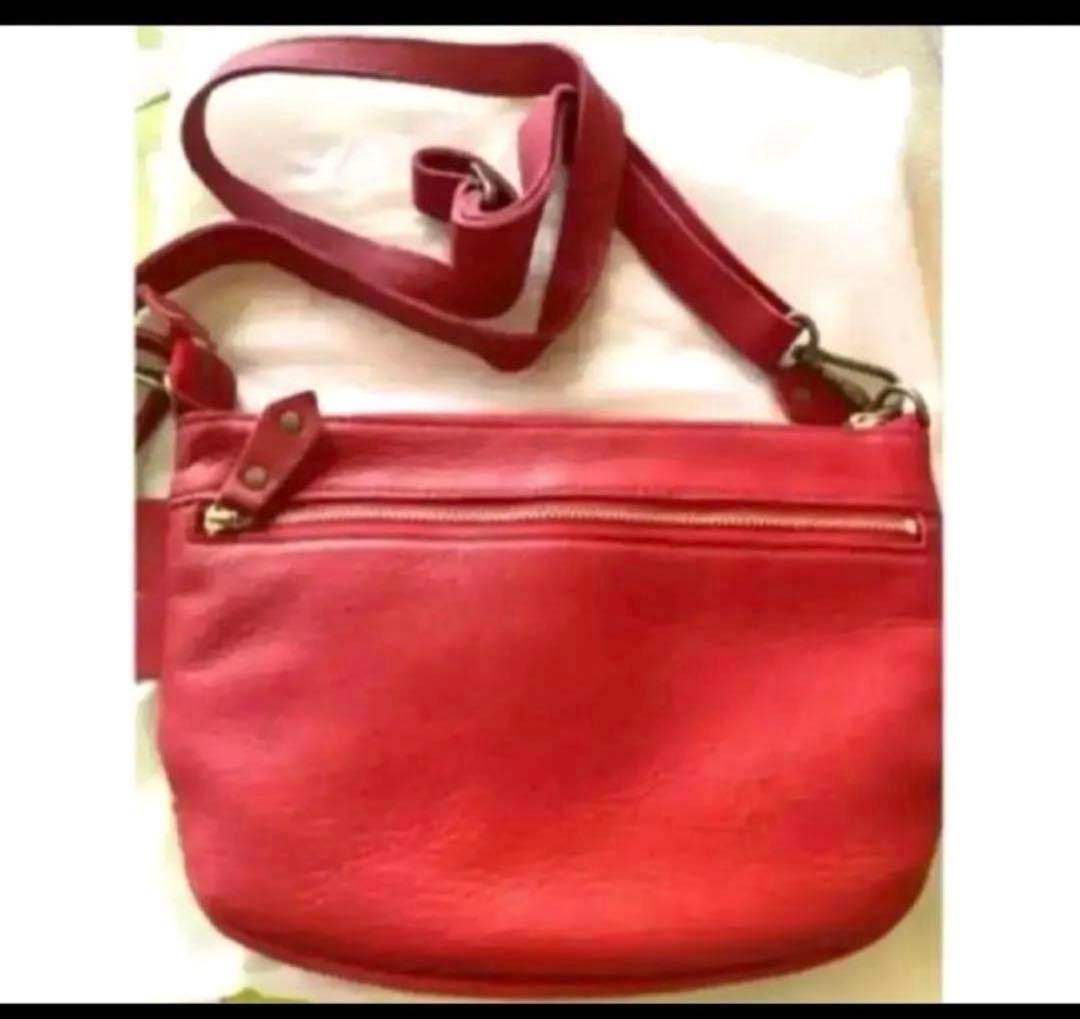 ショルダーバッグPOMTATA