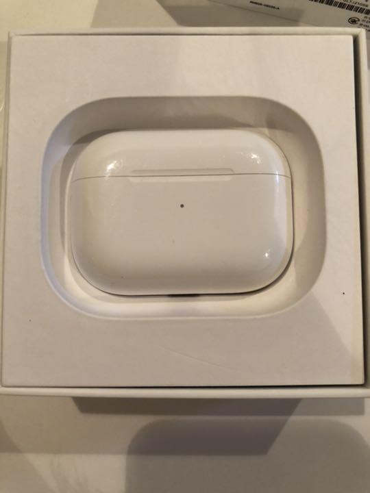 2022お買い得 年末セール Apple AirPods Pro ケースのみ kZQuw-m23887806223 明日まで 新作限定SALE