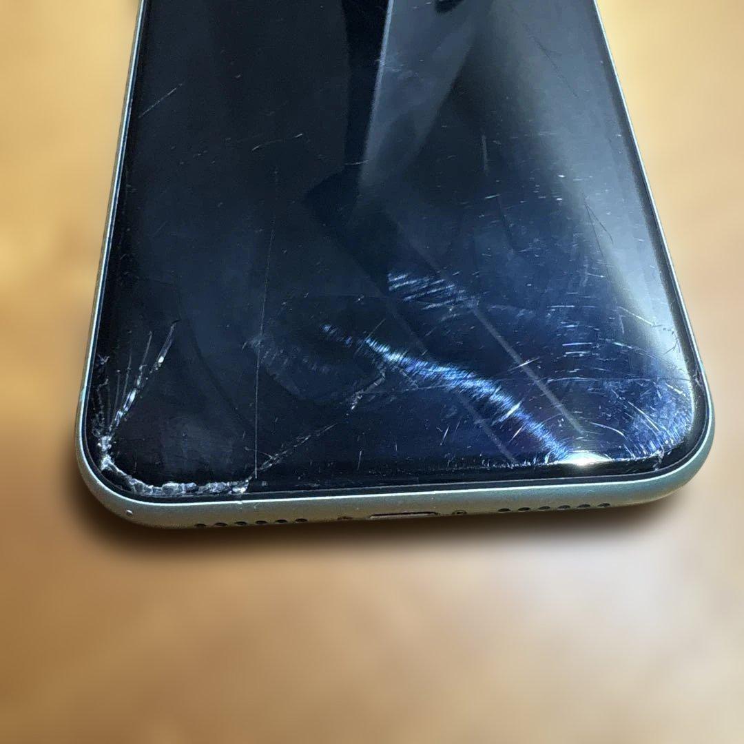 iPhone11 128GB SIMフリー　保護フィルム付き