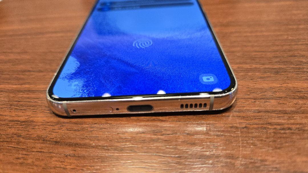 GalaxyS22 UQモバイル版　ホワイト
