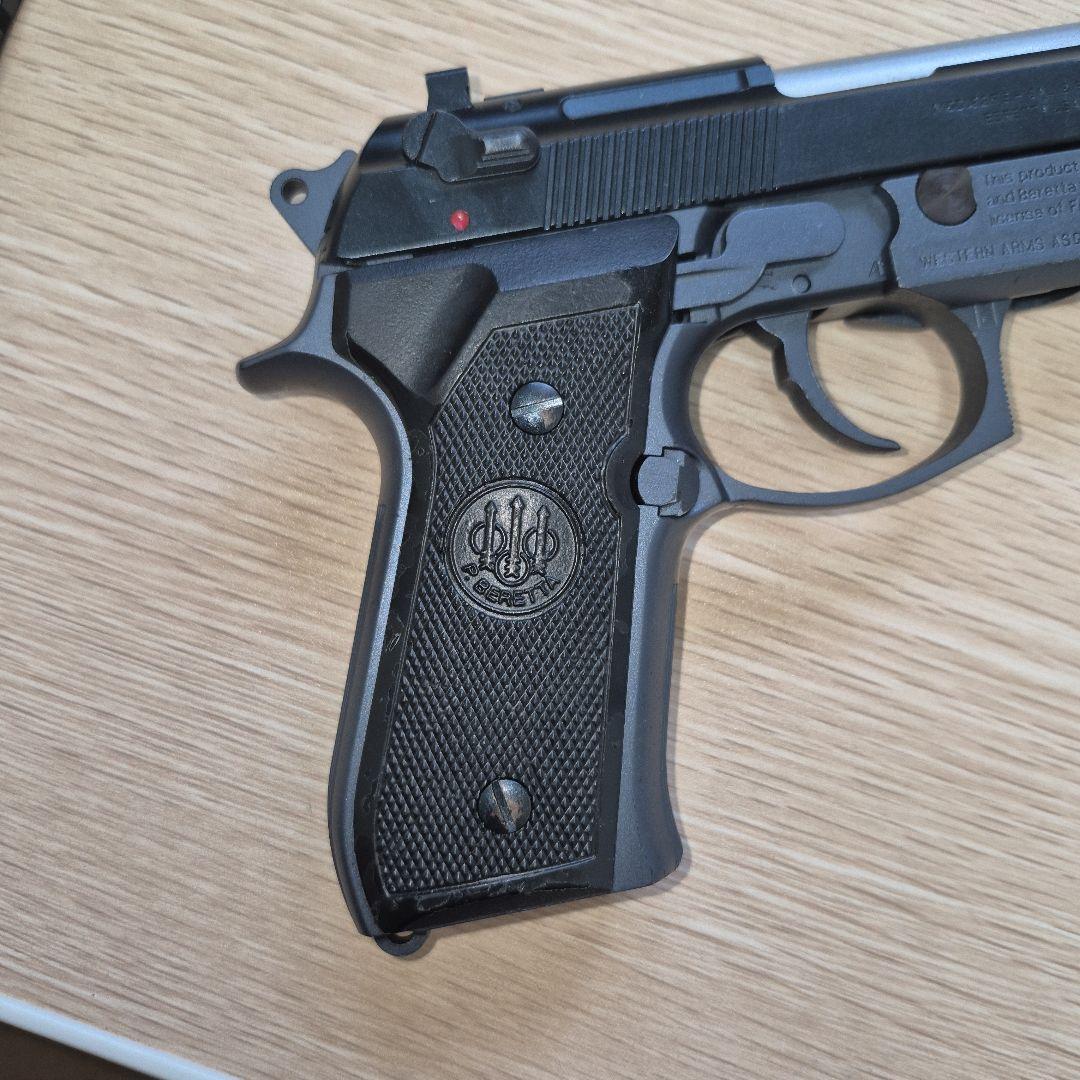 WESTERN ARMS M92FS ガスガン ブレードマスター？