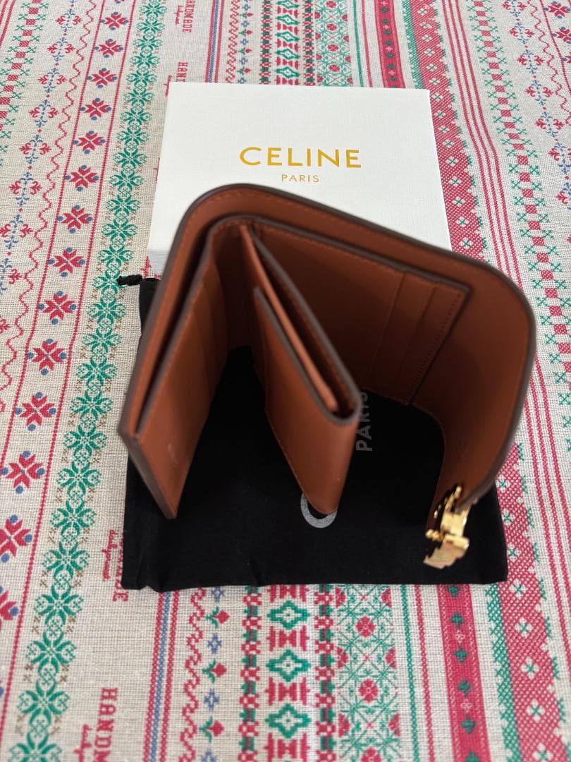 【箱付き】セリーヌ 三つ折り財布