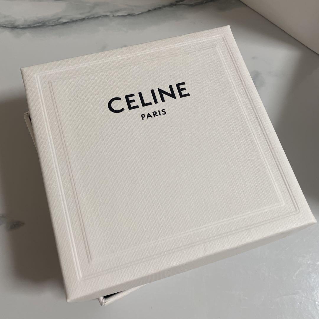 CELINE ゴールドロゴリング ケース付き