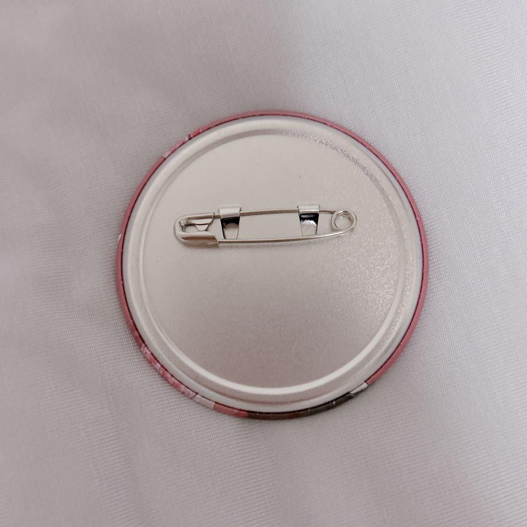 ゴッドイーター アリサ 缶バッジ - メルカリ