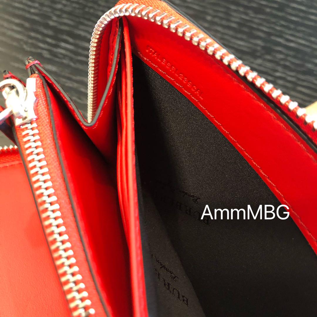 Burberry 新品　長財布 ノバチェッ ク グラフィティプリント新宿限定