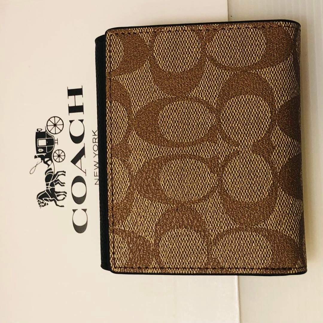 最新人気最新人気Coach コーチ折りたたみ財布 可愛いシグネチャー財布