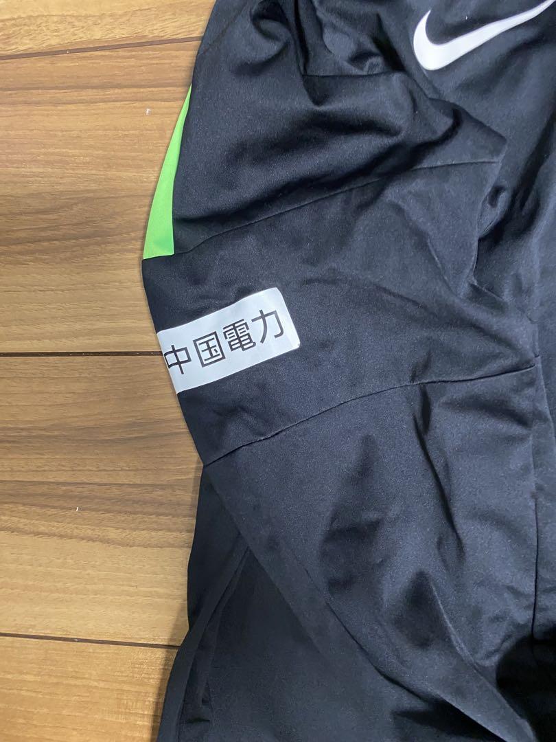 サンフレッチェ広島　防水ピステ　Lサイズ フルスポンサー美品　ブラック✖️グリーン サンフレッチェ広島 防水ピステ Lサイズ フルスポンサー美品