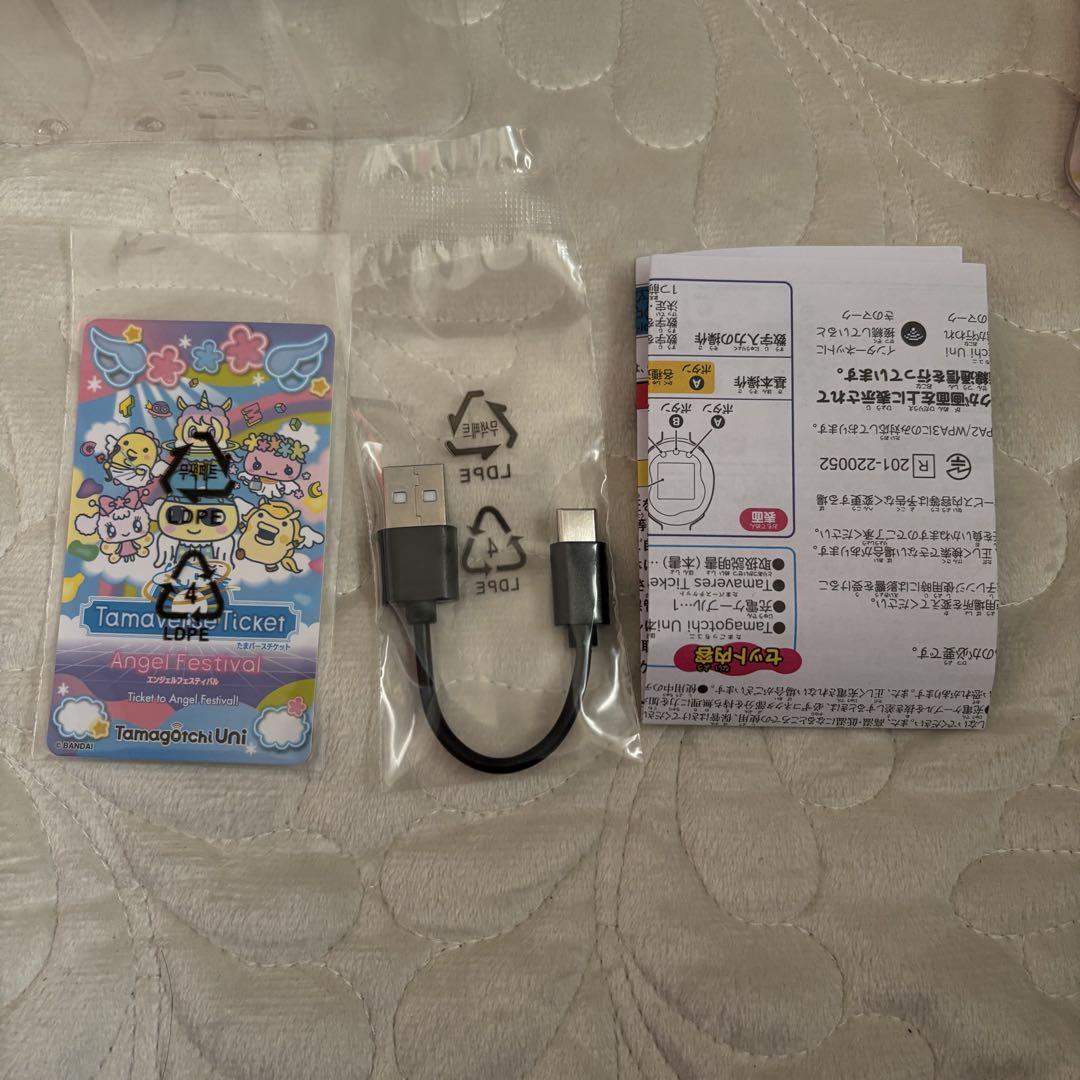 Tamagotchi Uni Angel たまごっちユニ エンジェル