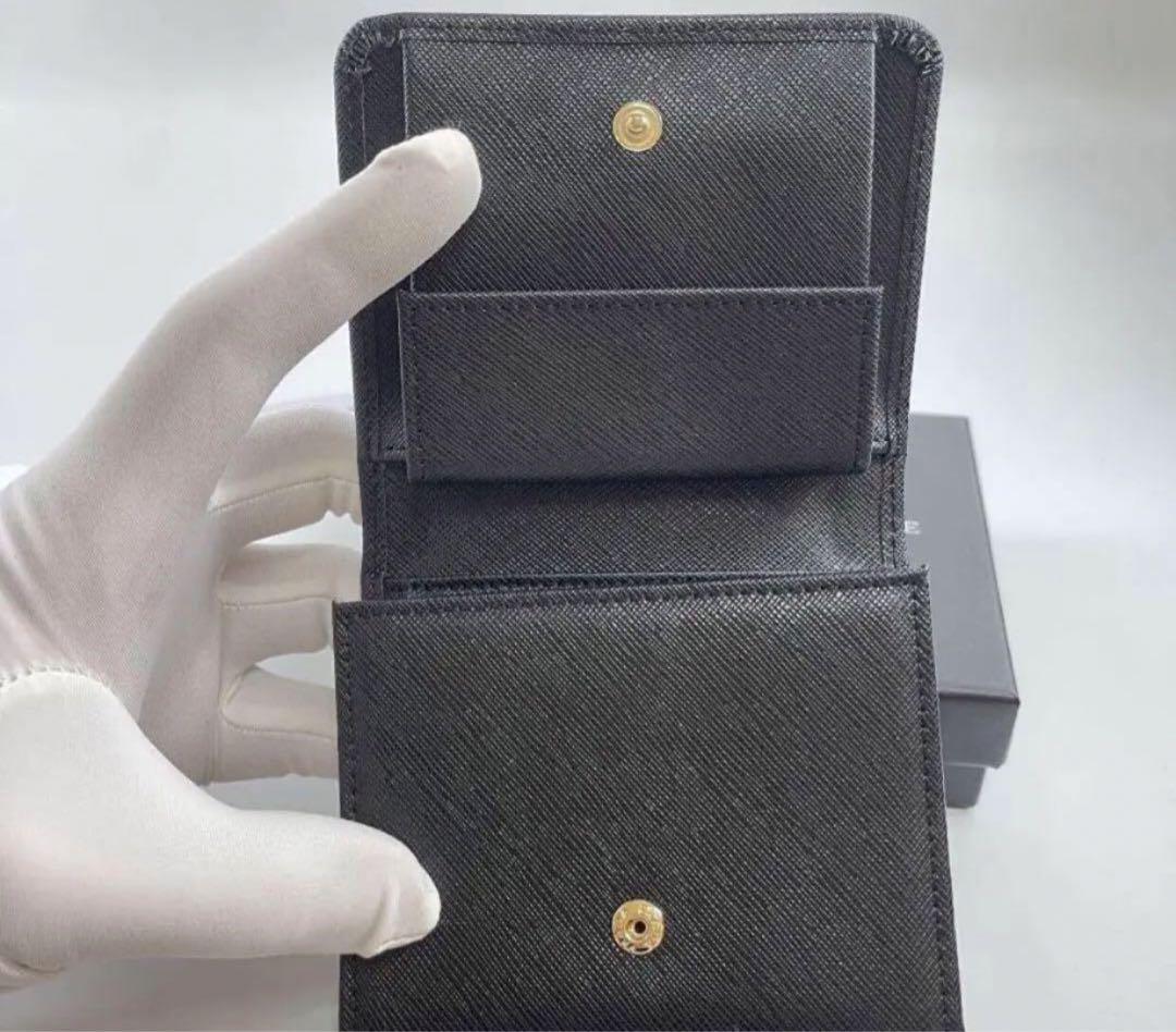 人気新品 PRADA プラダ　三つ折り財布　折り財布　コインケース
