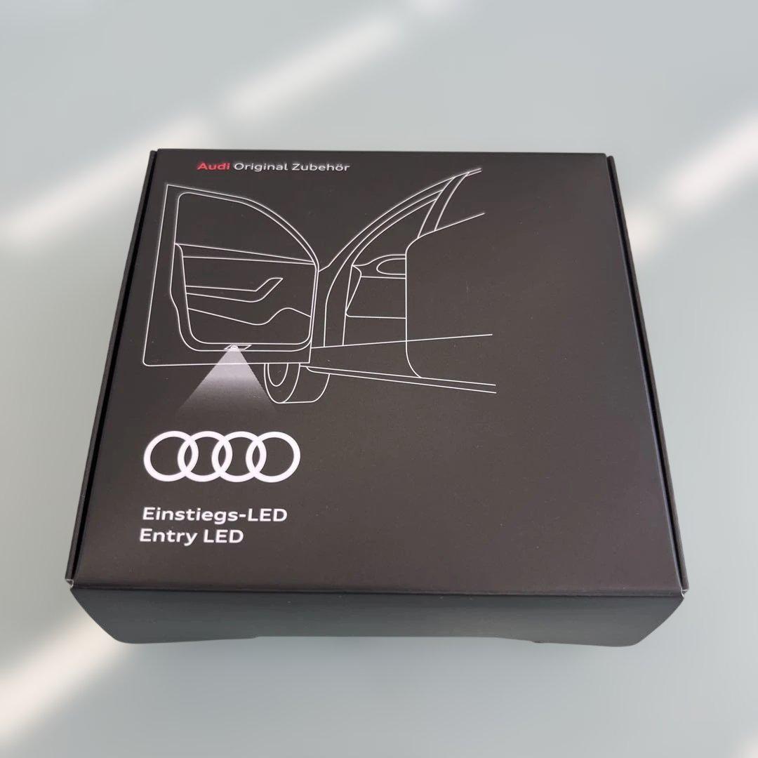 よっしー⭐️アウディ Audi 純正 ドアエントリーライト フォーリングス