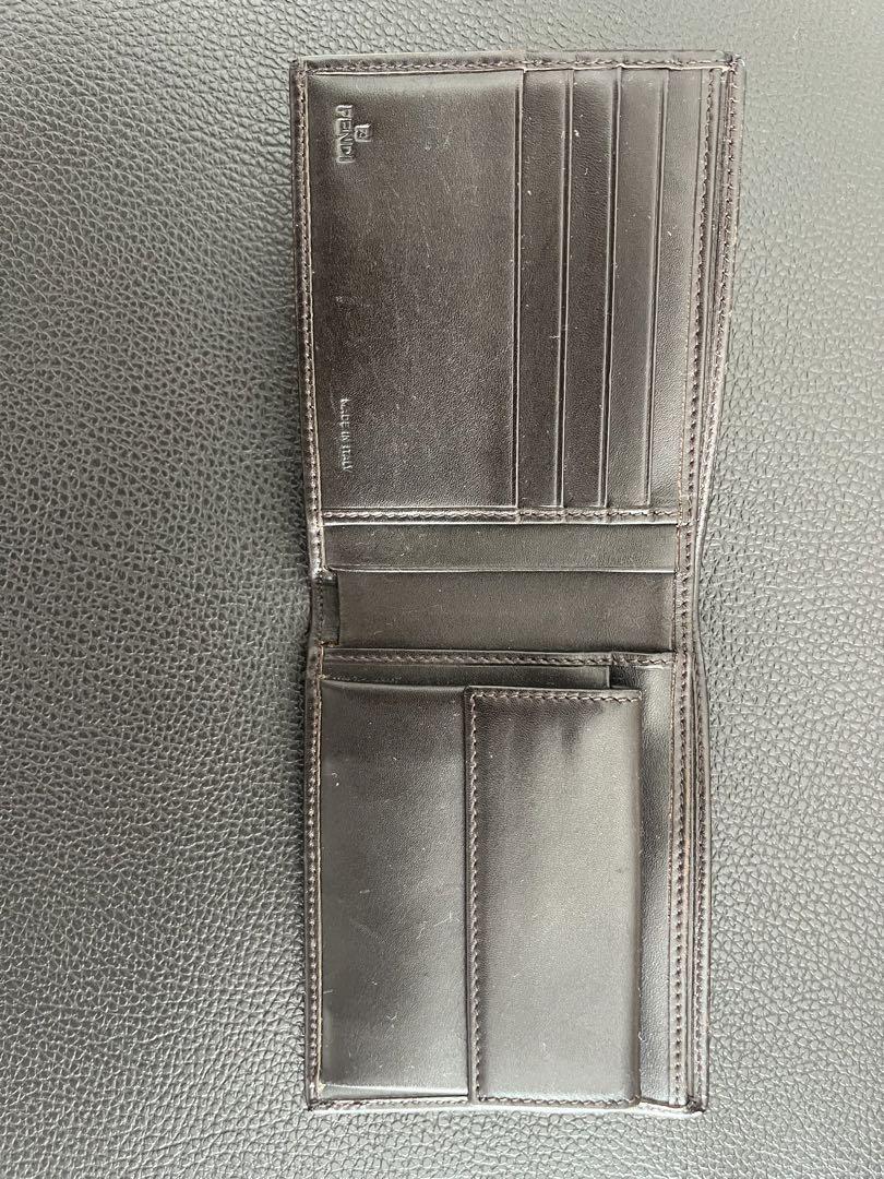 FENDI フェンディ　折り財布