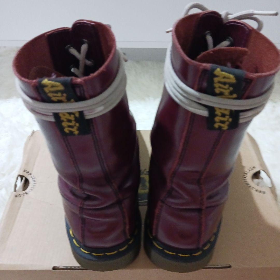Dr.Martens10ホールチェリーレッド