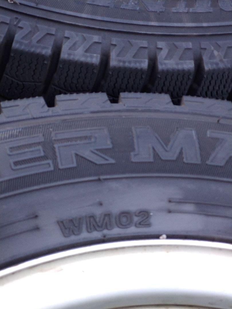 【ダンロップ】185/65R15 スタッドレスタイヤ4本セット 送料無料