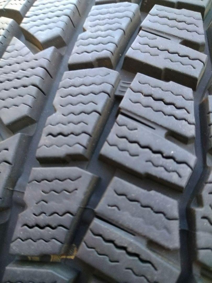 【ダンロップ】185/65R15 スタッドレスタイヤ4本セット 送料無料