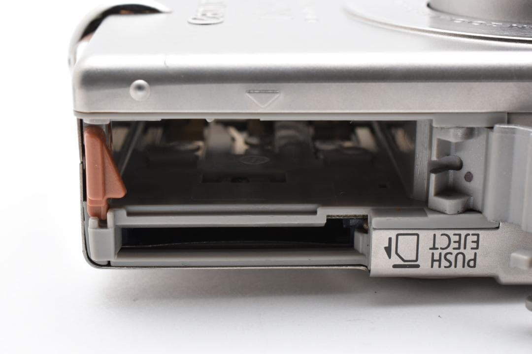 Canon IXY Digital 30 コンパクトデジタルカメラ シルバー Canon IXY Digital 30 コンパクトデジタルカメラ シルバー