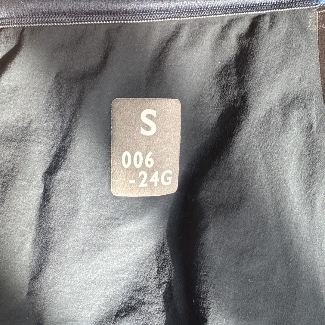 ♠