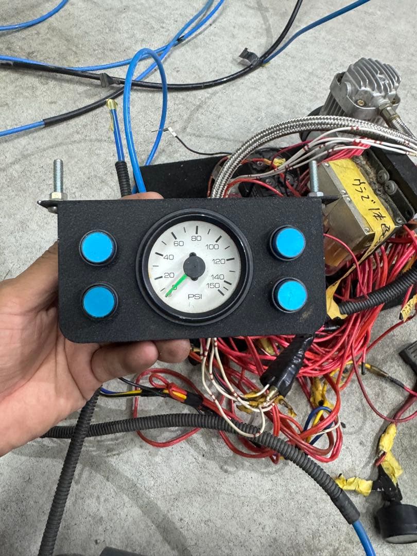 強力な Airdyne エアサスペンションキット 一式目立った傷や汚れなし 価格比較でお得にお買物。