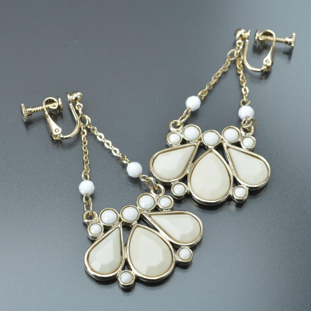 新品 アンテプリマ イヤリング ストーンモチーフ ホワイト ゴールド アイボリー