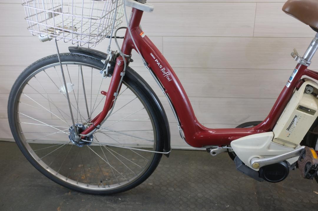 電動自転車ヤマハPAS　26インチ　3段　8.1Ah充電器あり