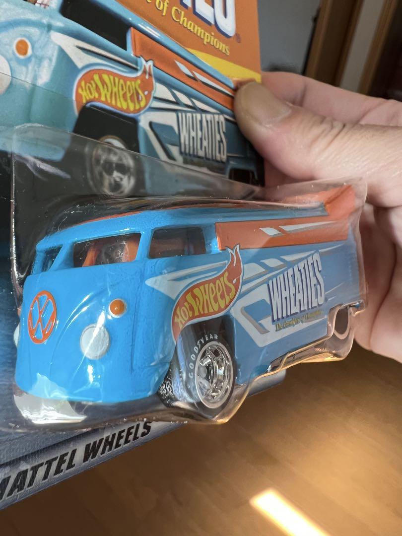 ミニカー Hot Wheels Wheaties VW Drag Bus