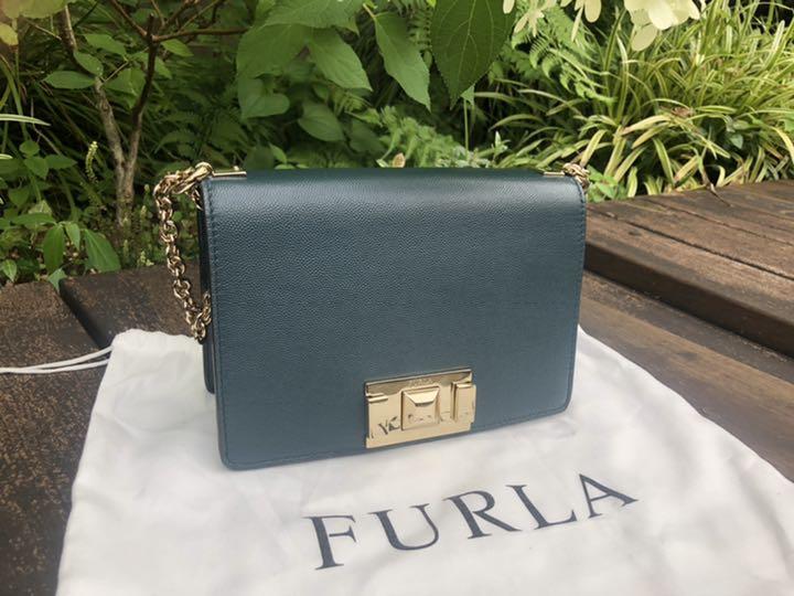 新品 フルラ ショルダーバッグ FURLA グリーン - バッグ