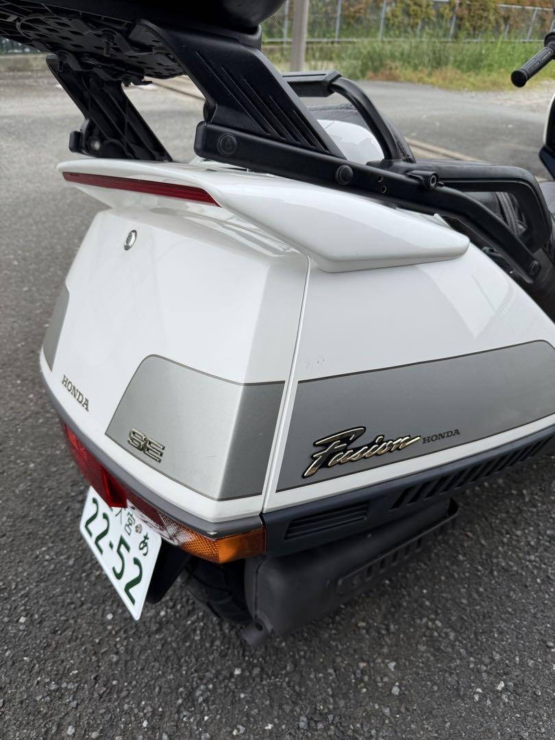 ホンダ フュージョンSE リアボックス付き ホワイト