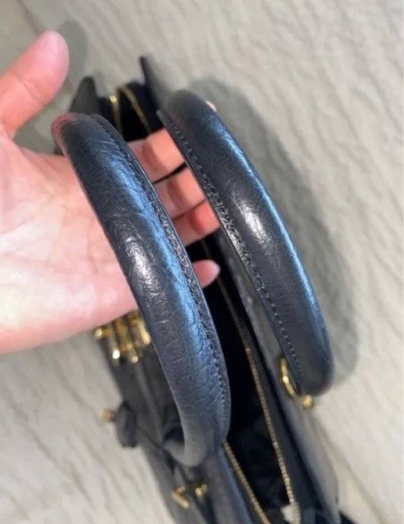 ☆未使用☆RODANIA クロコダイルハンドバッグ 希少部位使用 ☆未使用☆RODANIA クロコダイルハンドバッグ 希少部位使用