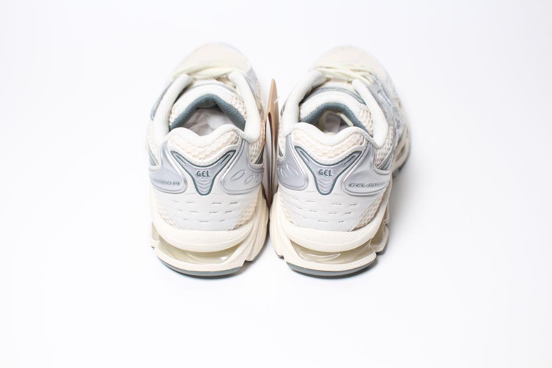 靴 ASICS GEL-KAYANO 14 CREAM/BLACK 23.5cm