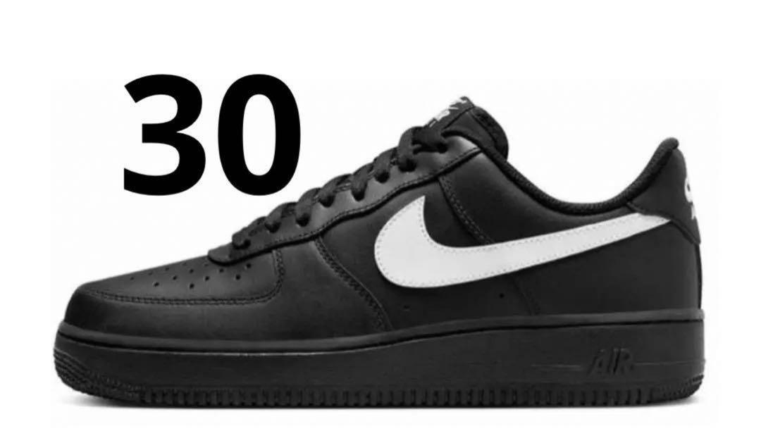 30 Nike Air Force 1 '07 